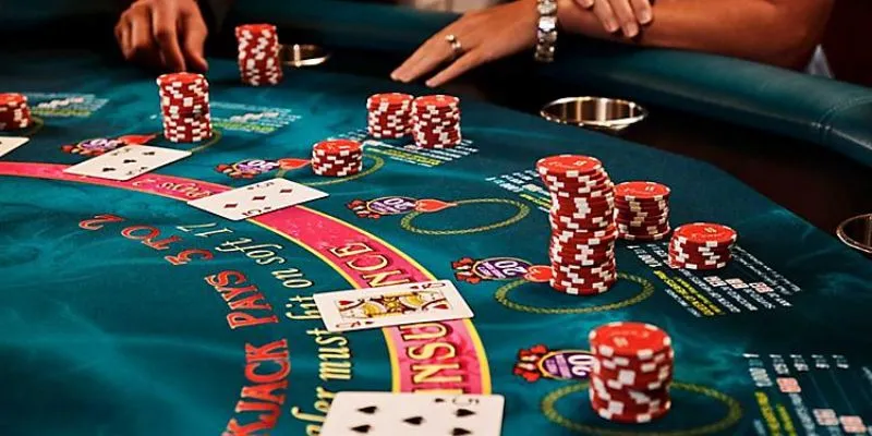 Khám phá các biến thể phổ biến cùng với mẹo đánh Blackjack